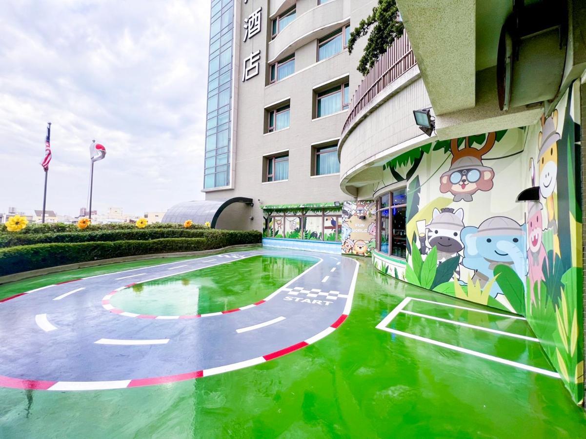 Taichung Harbor Hotel Wuqi Exteriör bild