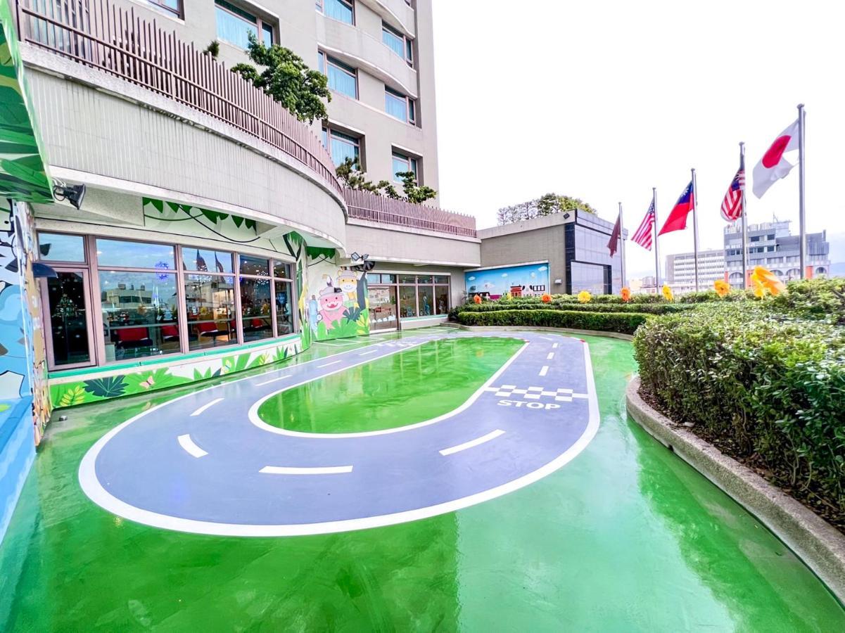 Taichung Harbor Hotel Wuqi Exteriör bild
