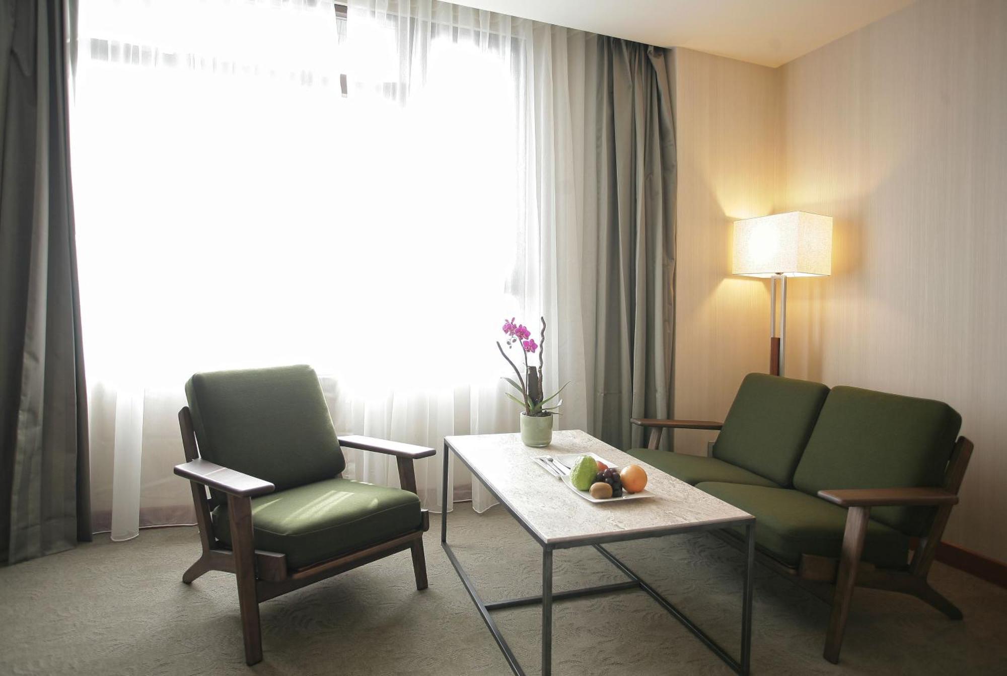 Taichung Harbor Hotel Wuqi Rum bild